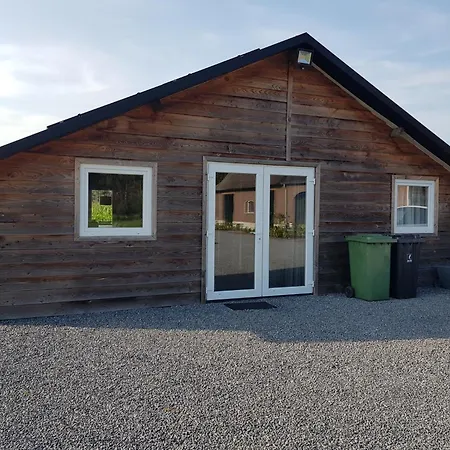 De Steegsche Hoeve - *